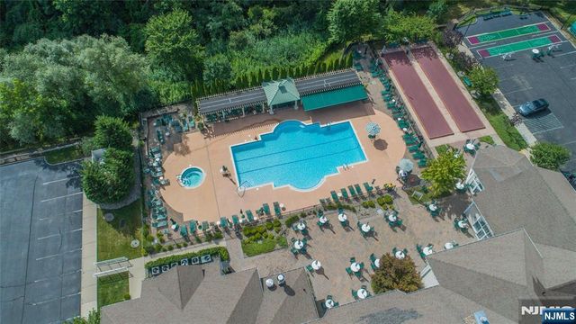 7111 Warrens Way, Wanaque, NJ 07465