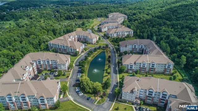 7111 Warrens Way, Wanaque, NJ 07465