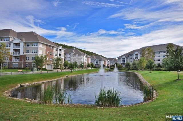 7111 Warrens Way, Wanaque, NJ 07465