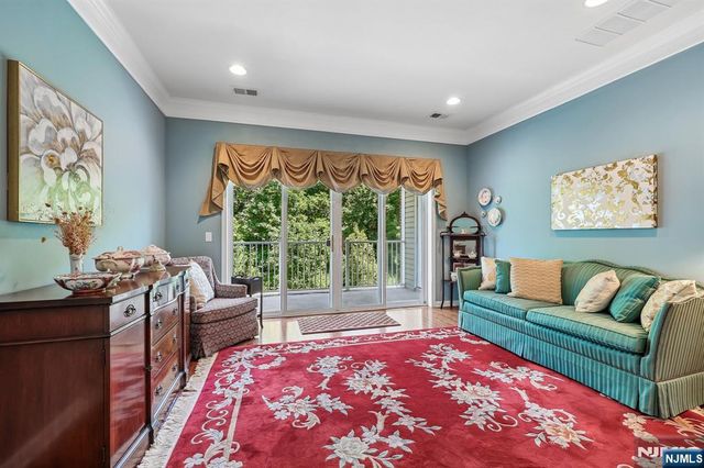 7111 Warrens Way, Wanaque, NJ 07465