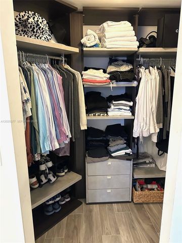 801 S Miami Ave 4305, Miami, FL 33130