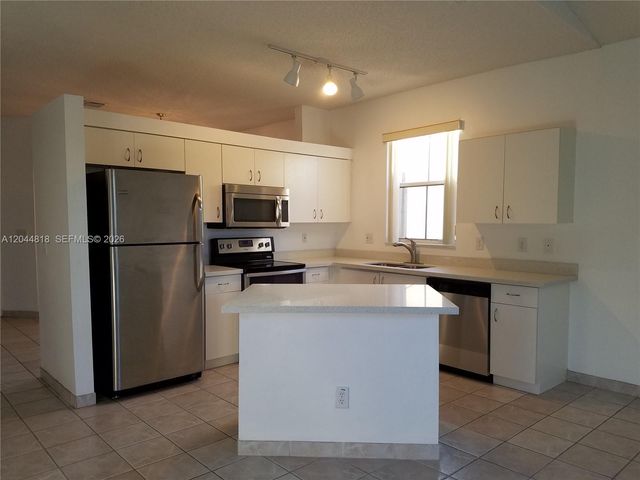 7333 NW 1st Pl 0, Plantation, FL 33317