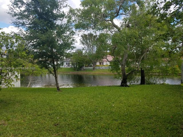 7333 NW 1st Pl 0, Plantation, FL 33317