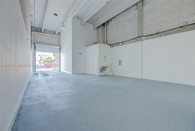 3300 NW 112th Avenue 11, Doral, FL 33172