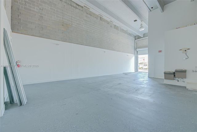 3300 NW 112th Avenue 11, Doral, FL 33172