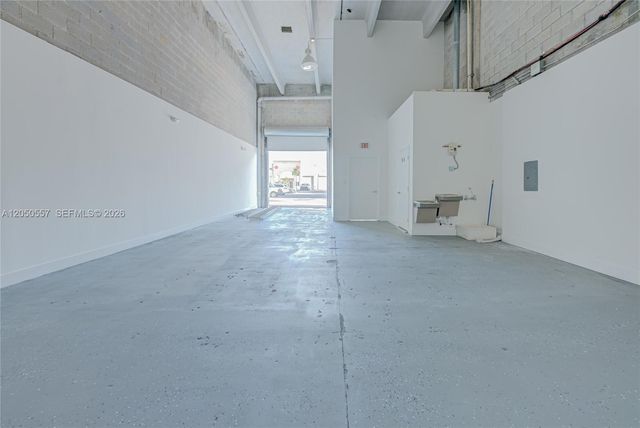 3300 NW 112th Avenue 11, Doral, FL 33172