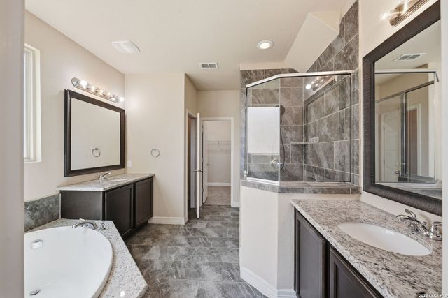 5044 Forest Oak, Schertz, TX 78108