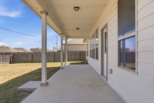 5044 Forest Oak, Schertz, TX 78108