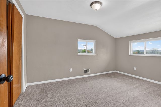 1322 Romine Ave, Port Vue, PA 15133