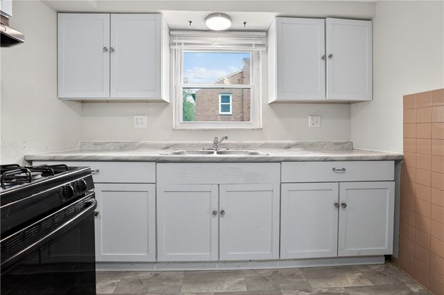 1322 Romine Ave, Port Vue, PA 15133