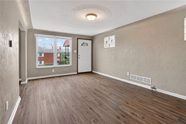 1322 Romine Ave, Port Vue, PA 15133