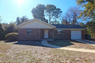 7642 Sandy Creek Dr, Pensacola, FL 32506