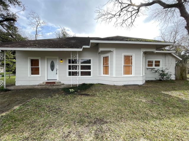 229 E Saunders Street, League City, TX 77573