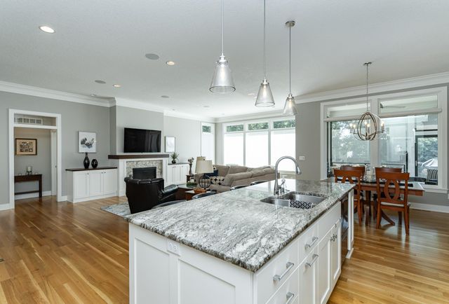 1062 Fox Hill Lane SW, Rochester, MN 55902