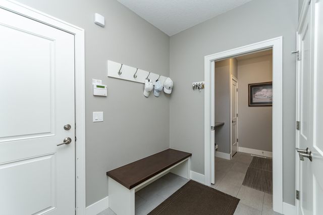 1062 Fox Hill Lane SW, Rochester, MN 55902