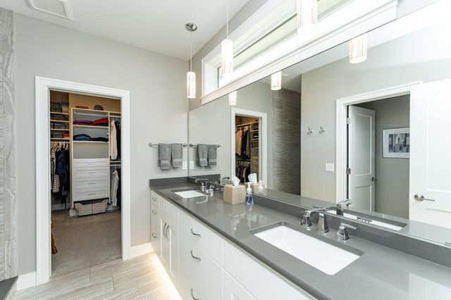 1062 Fox Hill Lane SW, Rochester, MN 55902
