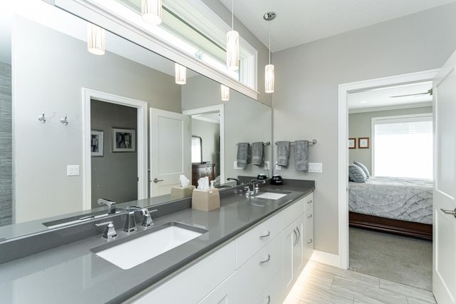 1062 Fox Hill Lane SW, Rochester, MN 55902