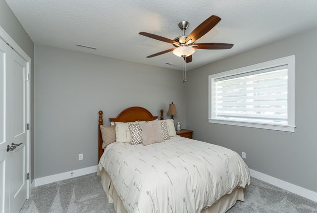 1062 Fox Hill Lane SW, Rochester, MN 55902