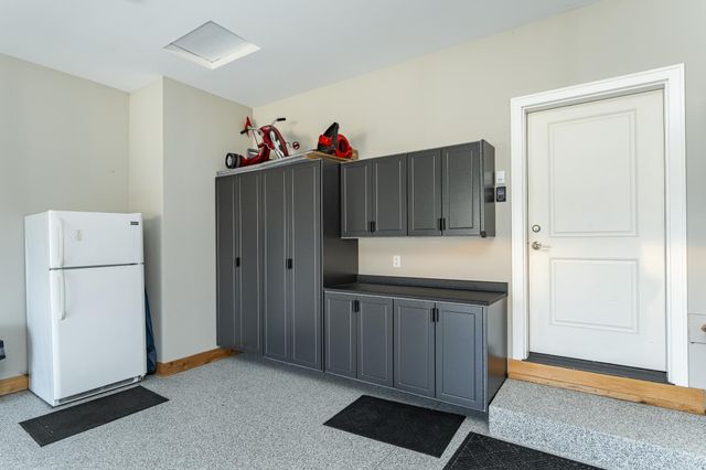 1062 Fox Hill Lane SW, Rochester, MN 55902