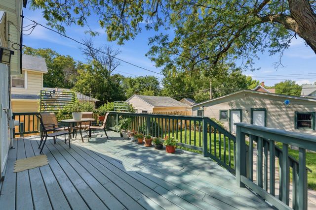 397 Thomas Avenue, Saint Paul, MN 55103