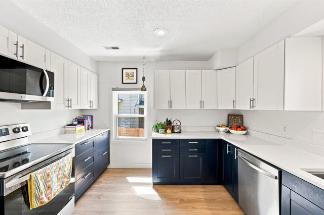 397 Thomas Avenue, Saint Paul, MN 55103