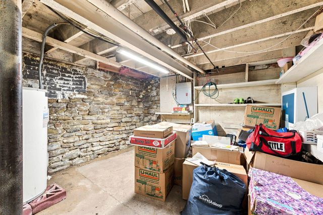 397 Thomas Avenue, Saint Paul, MN 55103