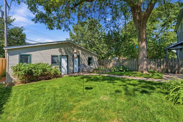 397 Thomas Avenue, Saint Paul, MN 55103