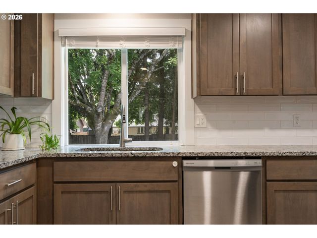 417 Nw 84TH Cir, Vancouver, WA 98665