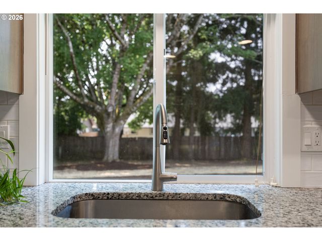 417 Nw 84TH Cir, Vancouver, WA 98665