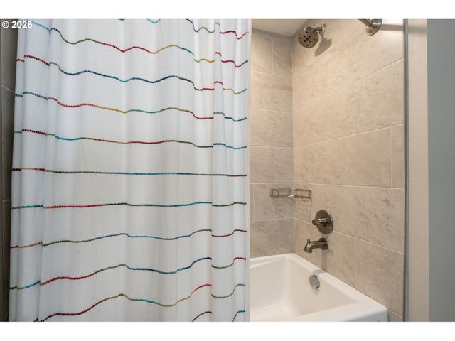417 Nw 84TH Cir, Vancouver, WA 98665