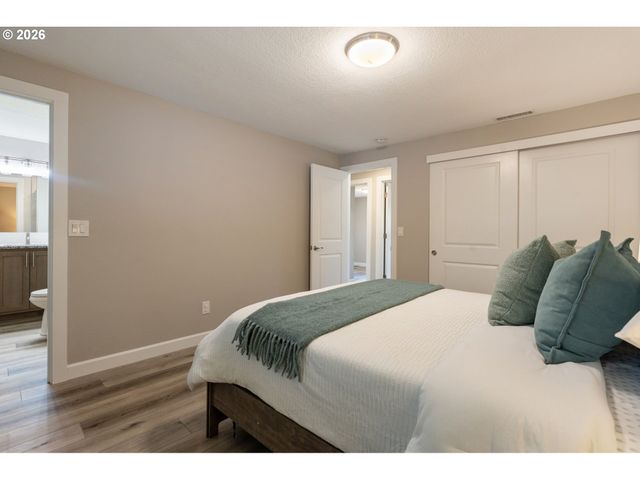 417 Nw 84TH Cir, Vancouver, WA 98665