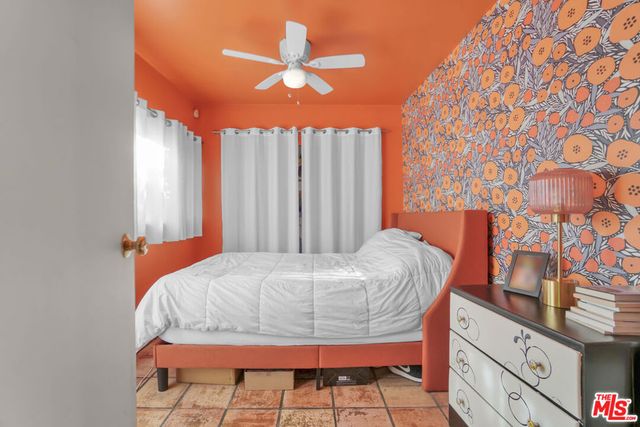 2420 N Beachwood Drive, Los Angeles, CA 90068