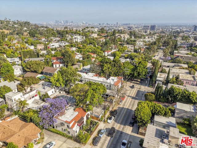 2420 N Beachwood Drive, Los Angeles, CA 90068