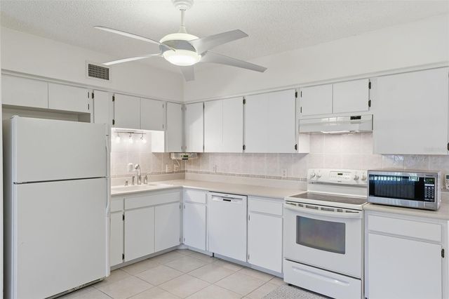 2220 SPANISH DRIVE 14, Clearwater, FL 33763