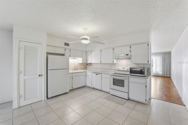 2220 SPANISH DRIVE 14, Clearwater, FL 33763