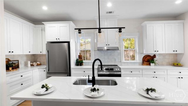 643 E 32nd Street, Savannah, GA 31401