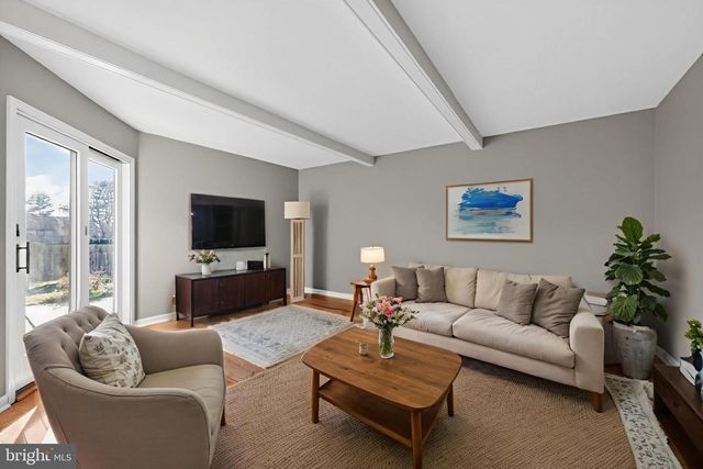 7 GARRISON PL, Newtown, PA 18940