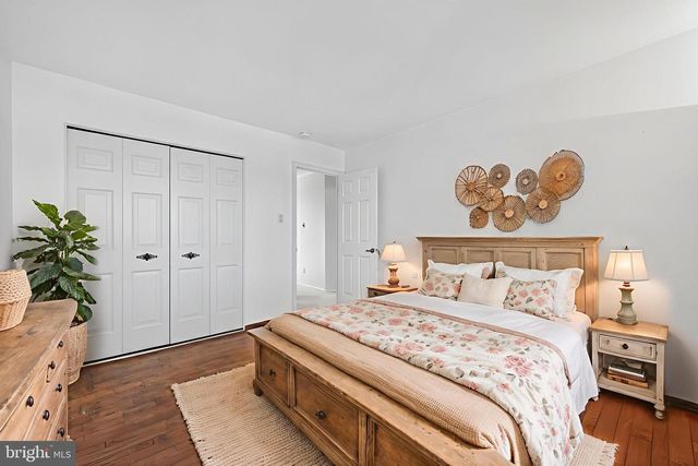 7 GARRISON PL, Newtown, PA 18940