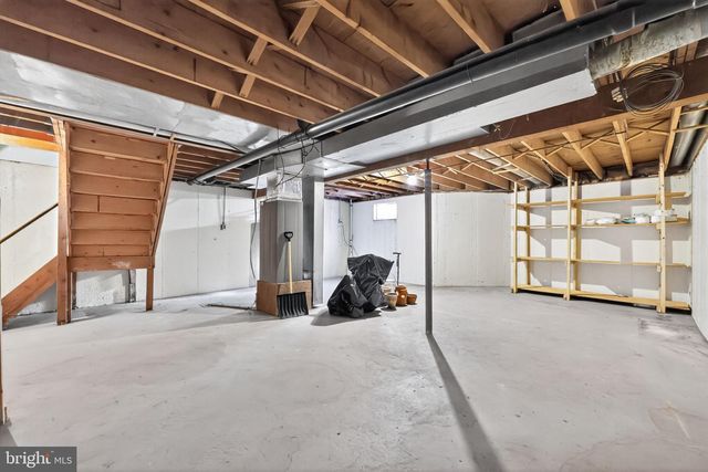 7 GARRISON PL, Newtown, PA 18940