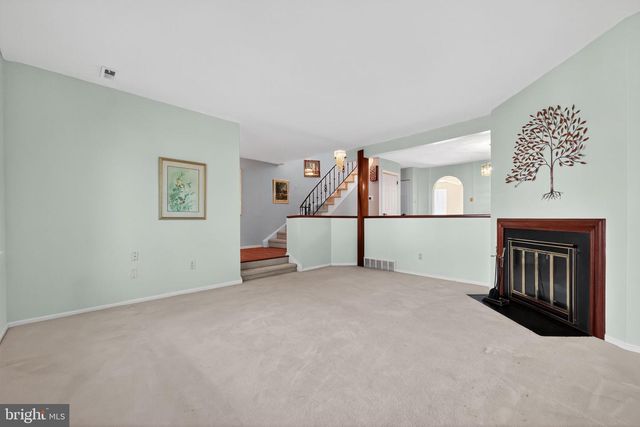 7 GARRISON PL, Newtown, PA 18940