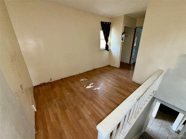 3233 W Home Avenue, Flint, MI 48504