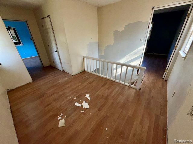3233 W Home Avenue, Flint, MI 48504