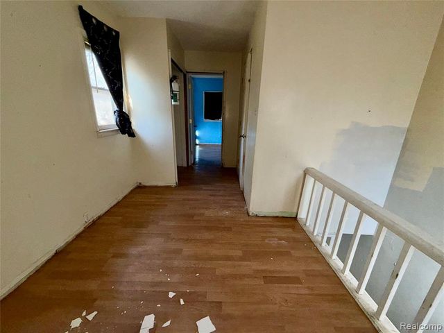 3233 W Home Avenue, Flint, MI 48504