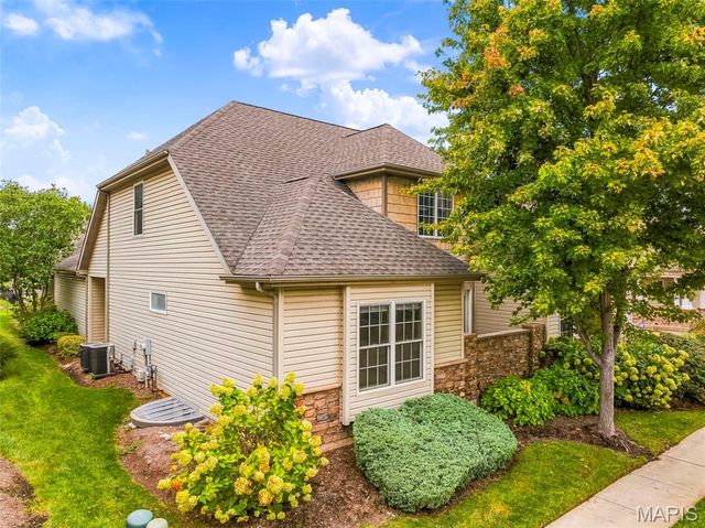 1264 Harmony Lake Drive, Cottleville, MO 63376