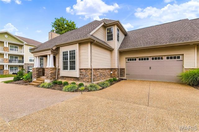 1264 Harmony Lake Drive, Cottleville, MO 63376