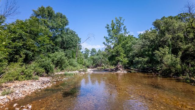 804 Banks Road, Hardy, AR 72542