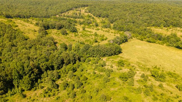 804 Banks Road, Hardy, AR 72542