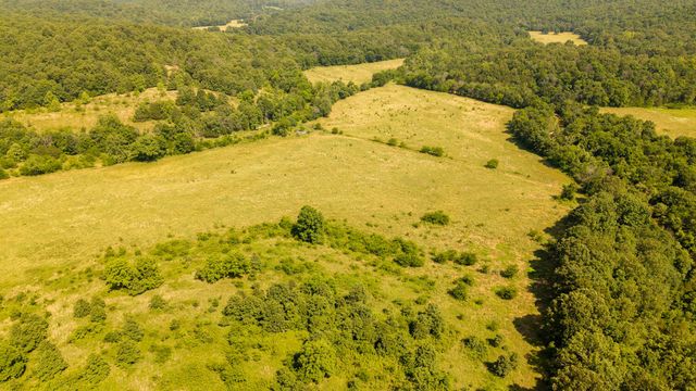 804 Banks Road, Hardy, AR 72542