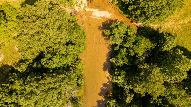 804 Banks Road, Hardy, AR 72542