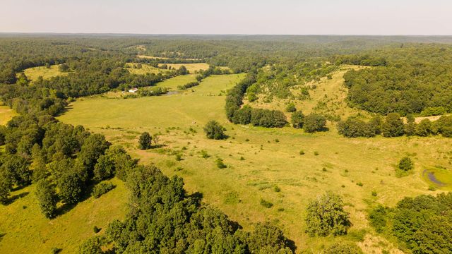 804 Banks Road, Hardy, AR 72542